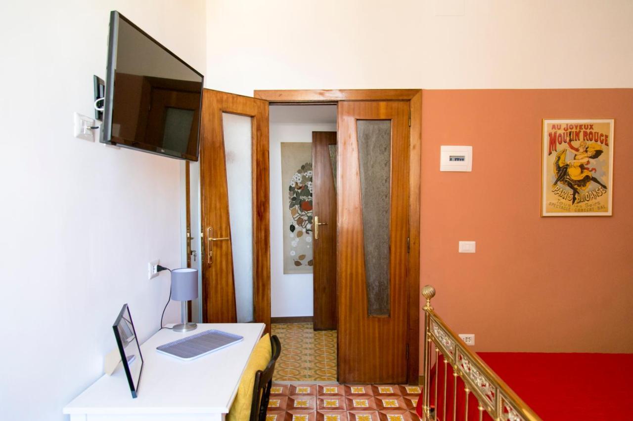 A Casa Di Nina Guest House 那不勒斯 外观 照片